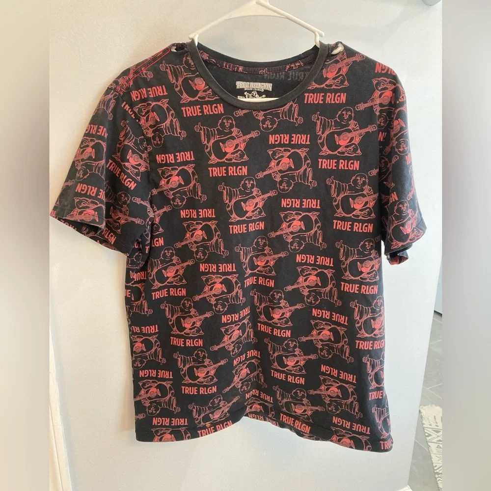 True Religion Red Black Buddha Guitar Shirt AOP print size medium thrashed